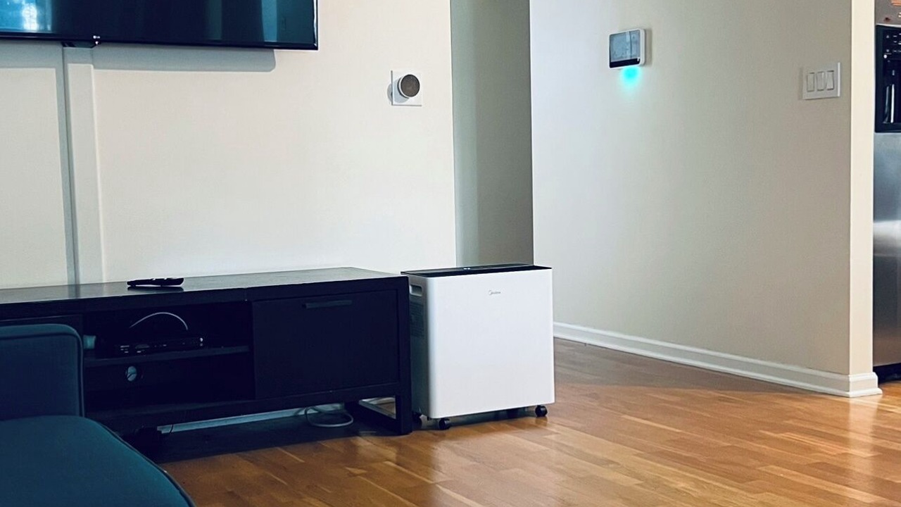 Photo of Livingroom in Oakland