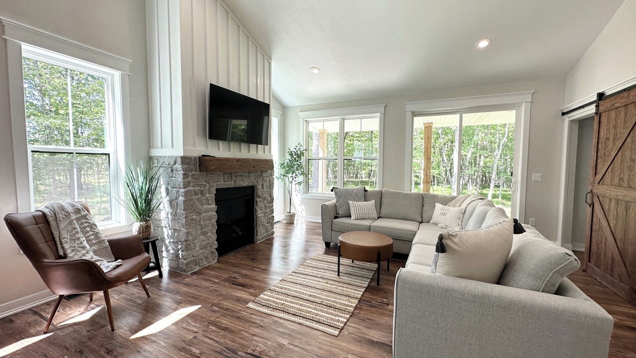 Photo of Livingroom in Egg Harbor