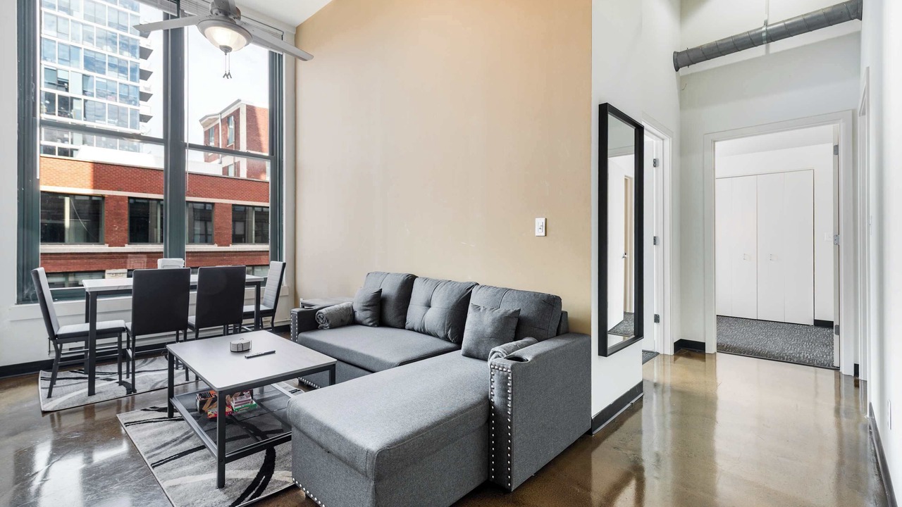 Photo of Livingroom in West Loop