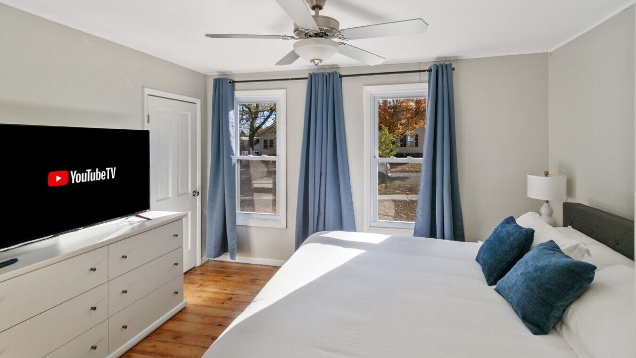Photo of Bedroom in Libertyville