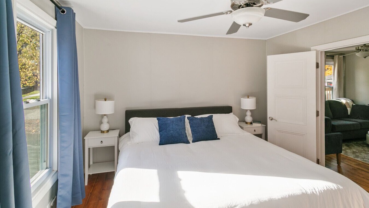 Photo of Bedroom in Libertyville