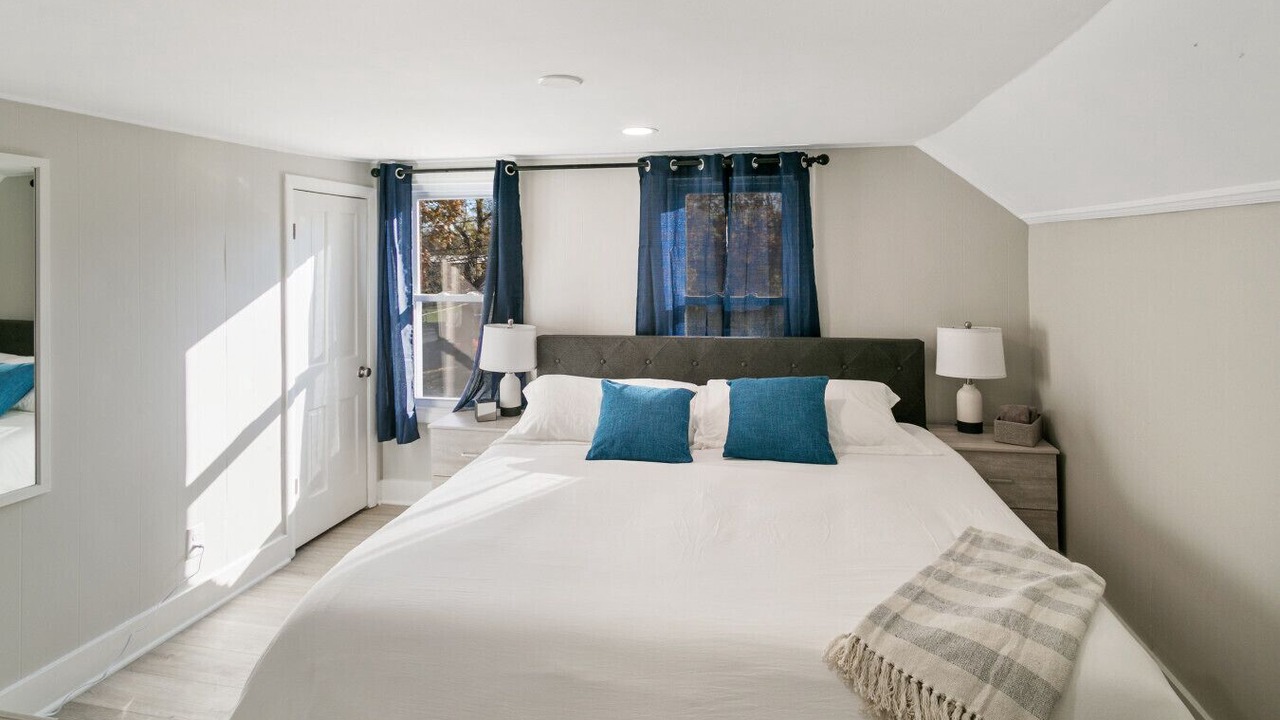 Photo of Bedroom in Libertyville