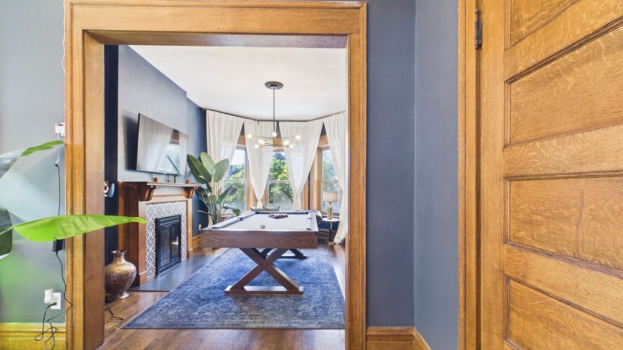 Photo of Bedroom in Wrigleyville