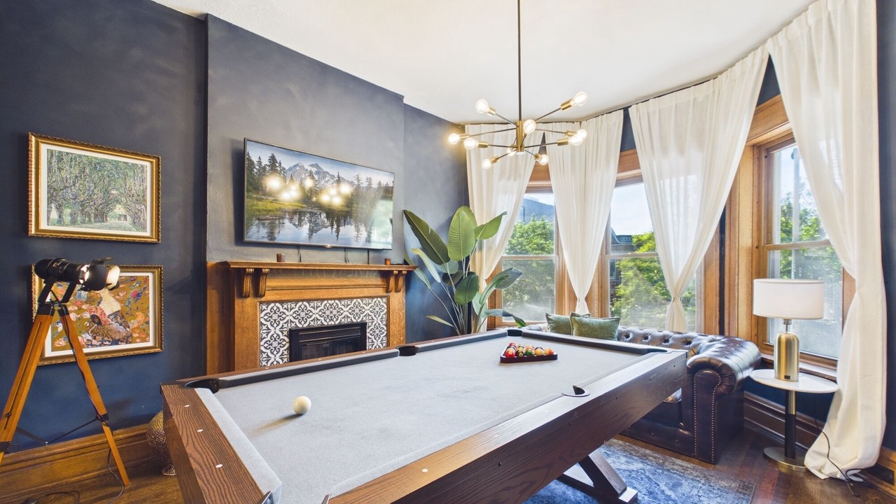 Photo of Bedroom in Wrigleyville