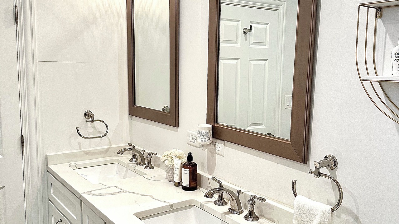 Photo of Bathroom in Grand Boulevard