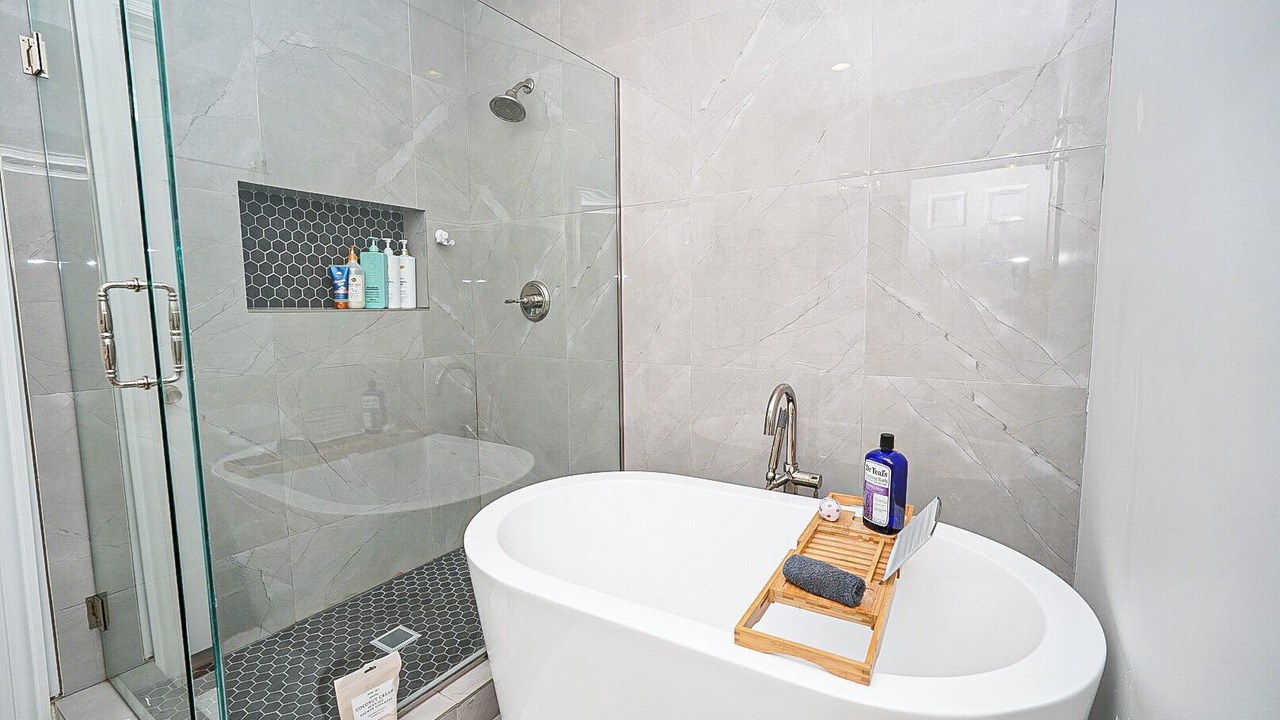 Photo of Bathroom in Grand Boulevard