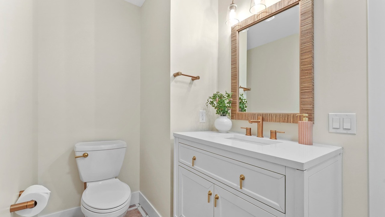 Photo of Bathroom in Empire