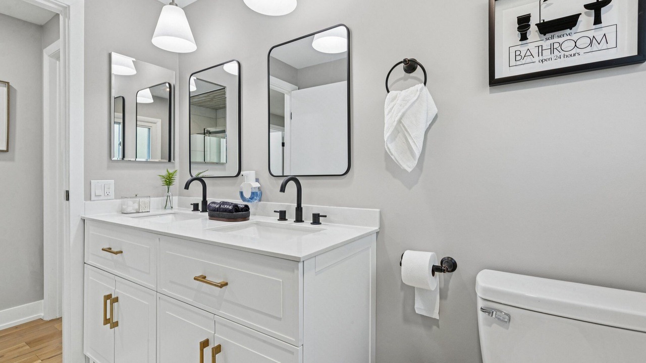 Photo of Bathroom in Forestview