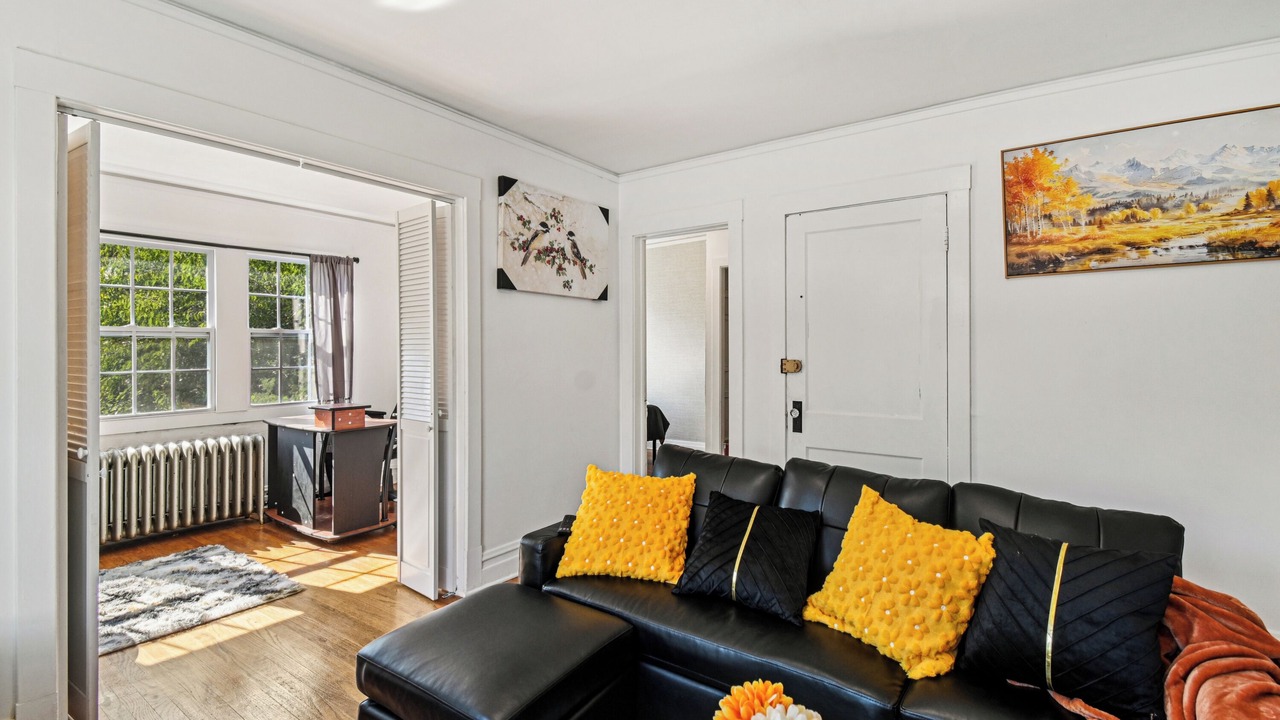 Photo of Livingroom in Evanston