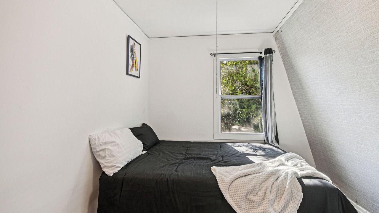 Photo of Bedroom in Evanston