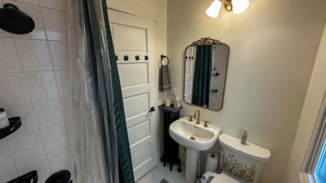 Photo of Bathroom in Irving Park