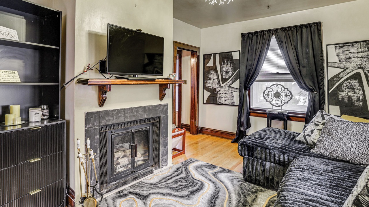 Photo of Livingroom in Dubuque