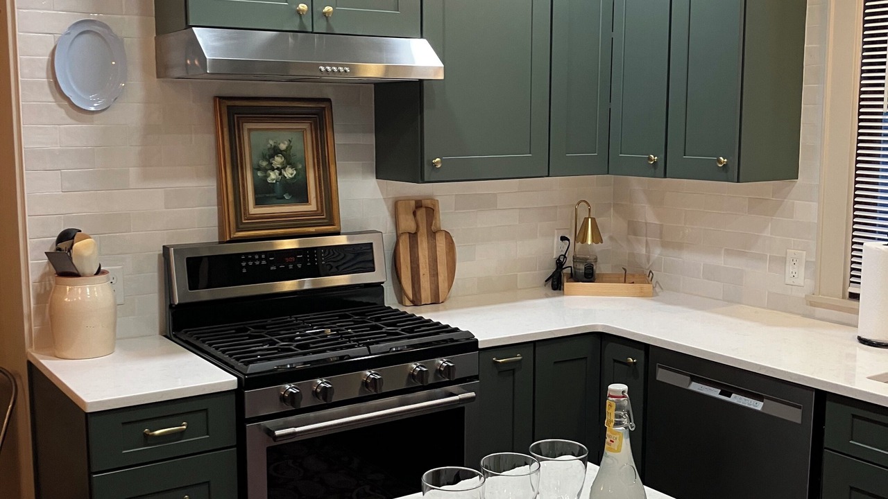 Photo of Kitchen in Holland Historic District