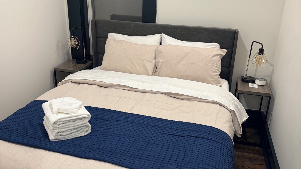 Photo of Bedroom in Lakeview