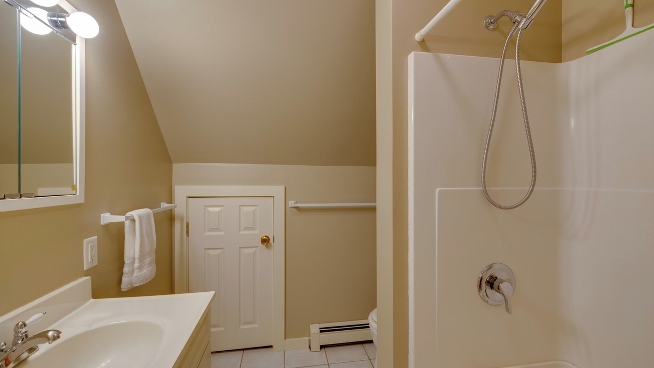 Photo of Bathroom in Mayfield