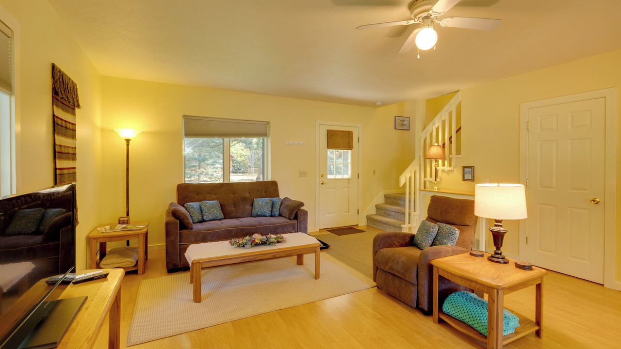 Photo of Livingroom in Mayfield