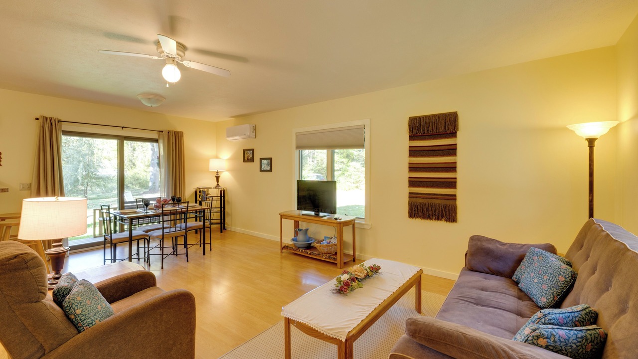 Photo of Livingroom in Mayfield