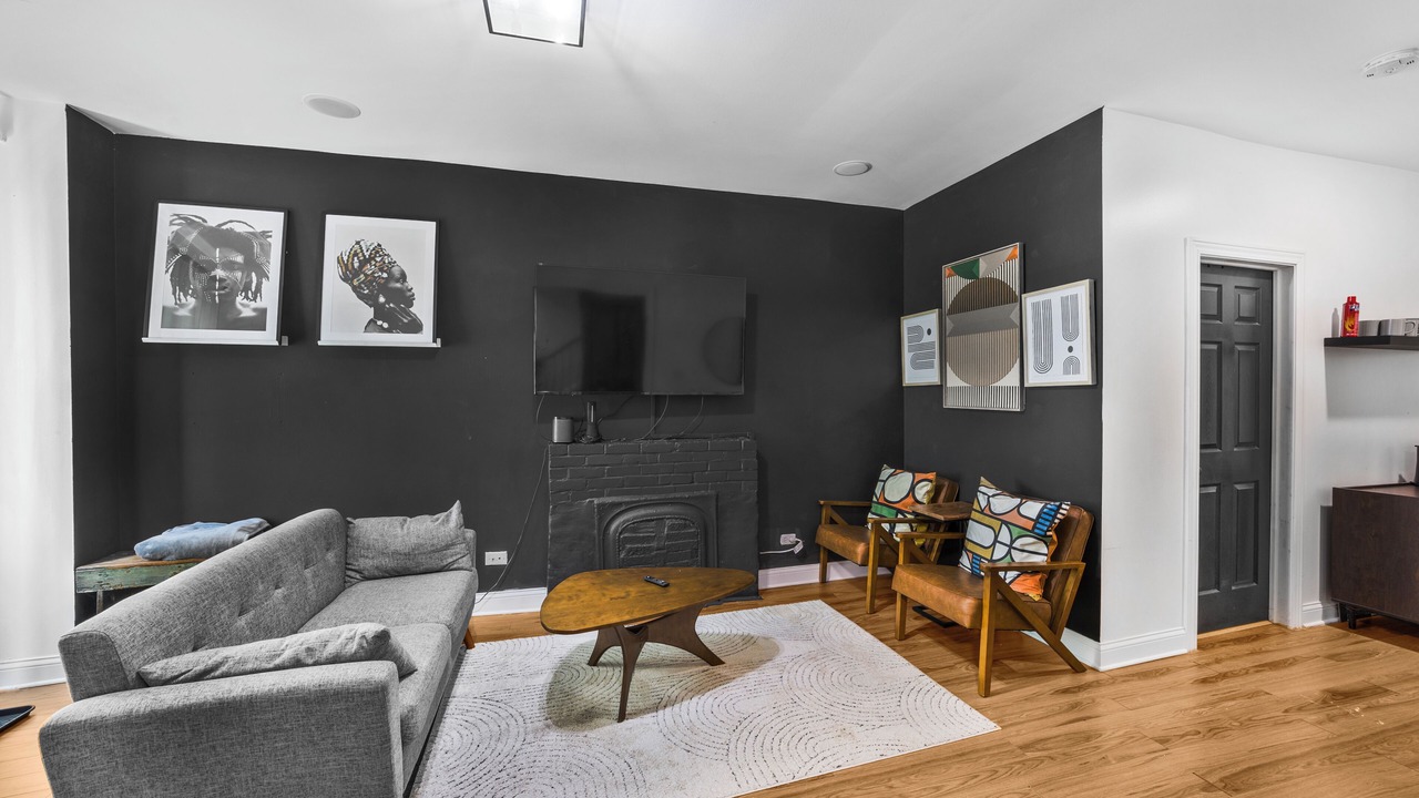 Photo of Livingroom in The Gap