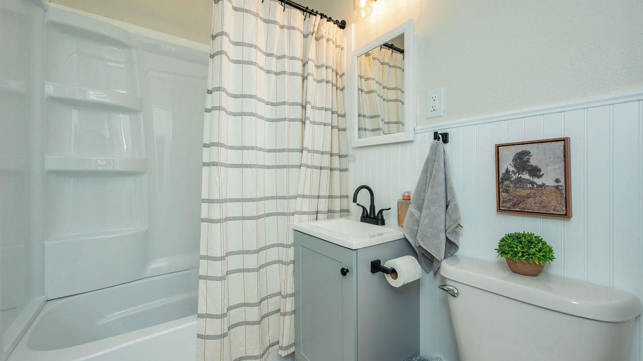 Photo of Bathroom in Des Moines