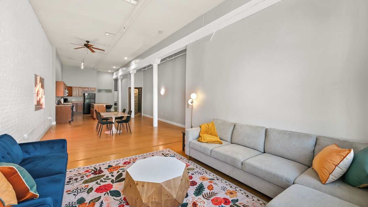 Photo of Livingroom in Westown