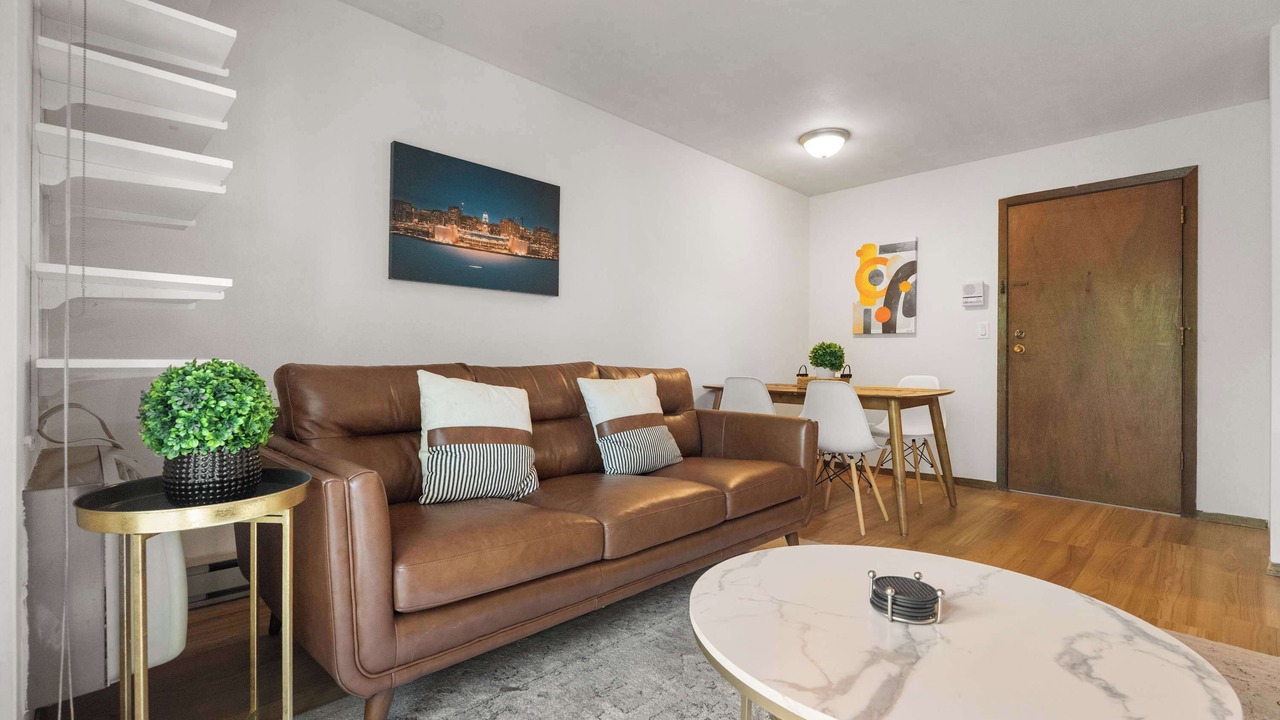 Photo of Livingroom in Regent