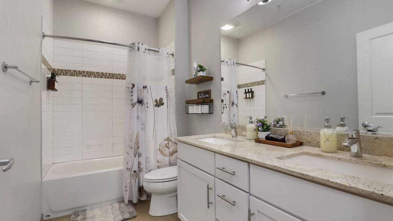 Photo of Bathroom in Elmhurst