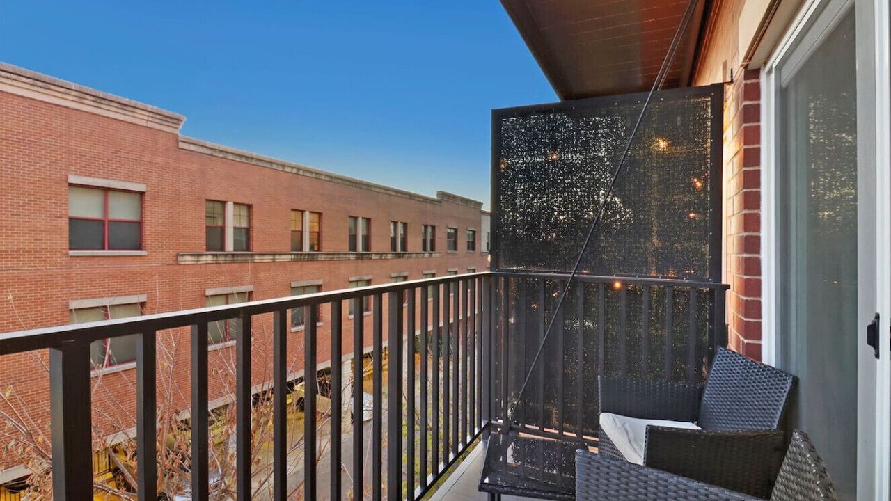Photo of Patio Balcony in Elmhurst