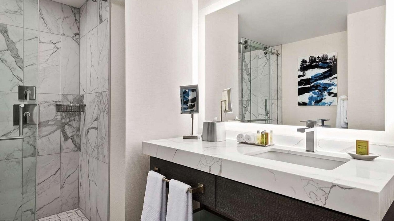 Photo of Bathroom in Streeterville