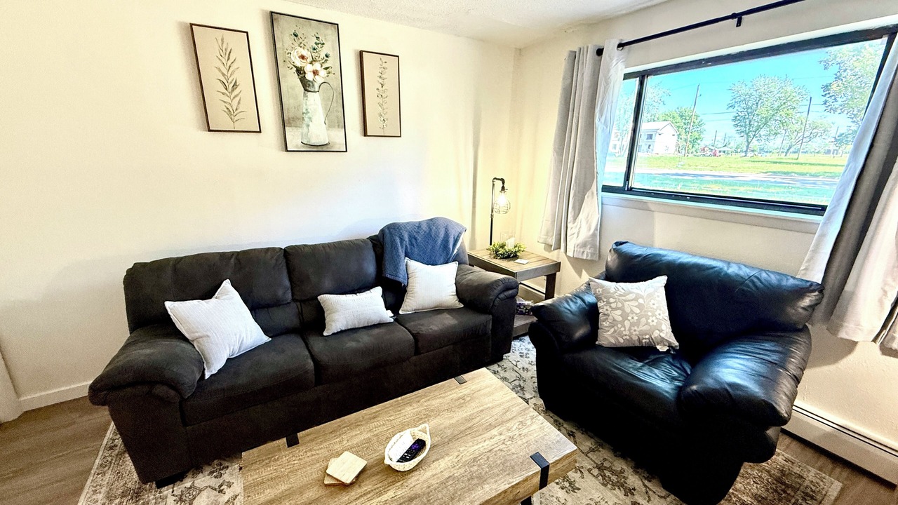 Photo of Livingroom in Cedar Rapids - Iowa City