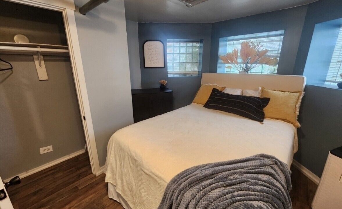 Photo of Bedroom in Woodlawn