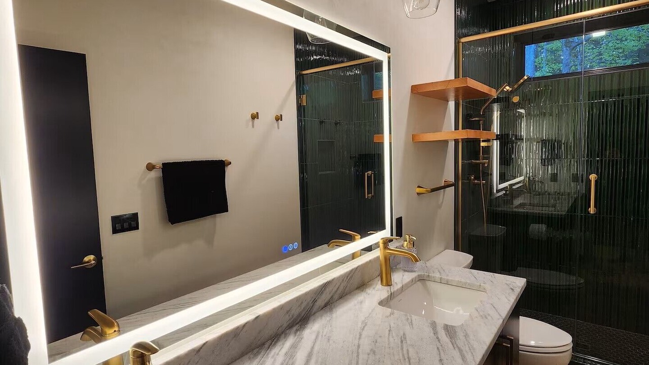 Photo of Bathroom in Gills Rock