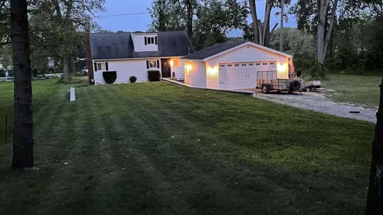 Photo of Outdoor in Holly