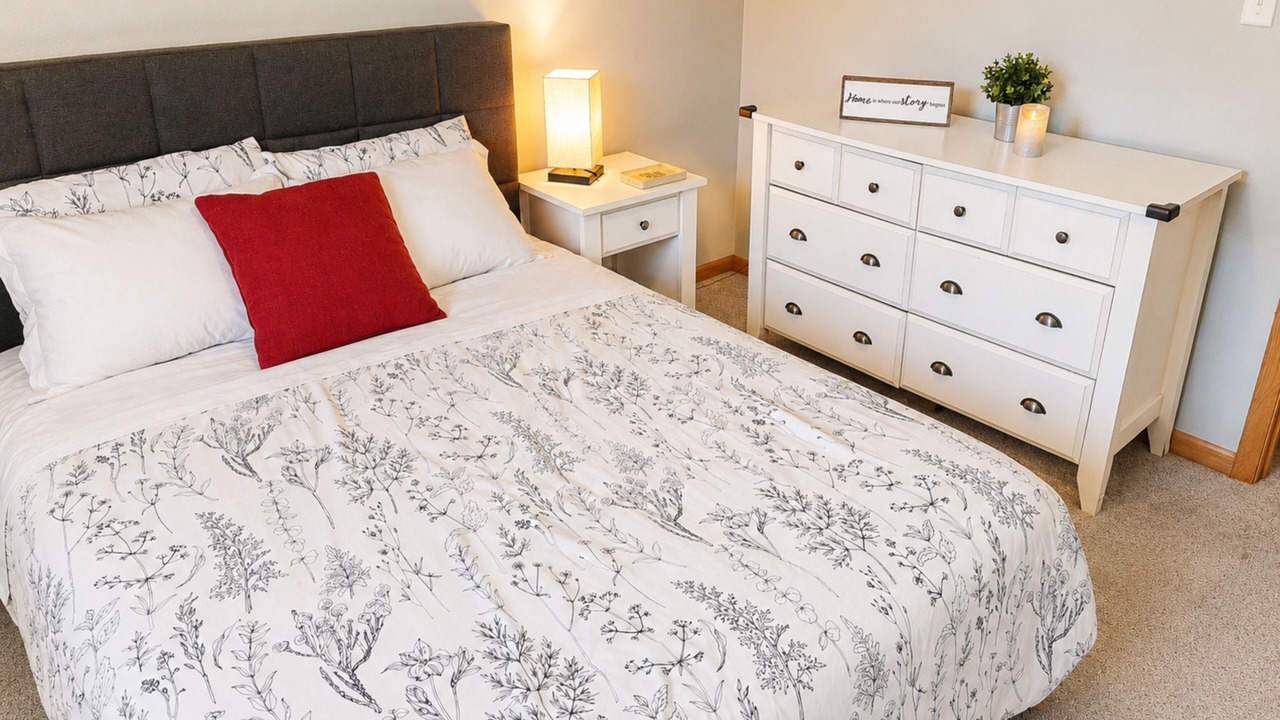 Photo of Bedroom in Colgate