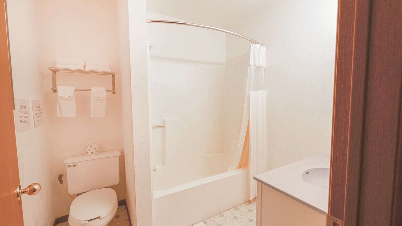 Photo of Bathroom in Harlan