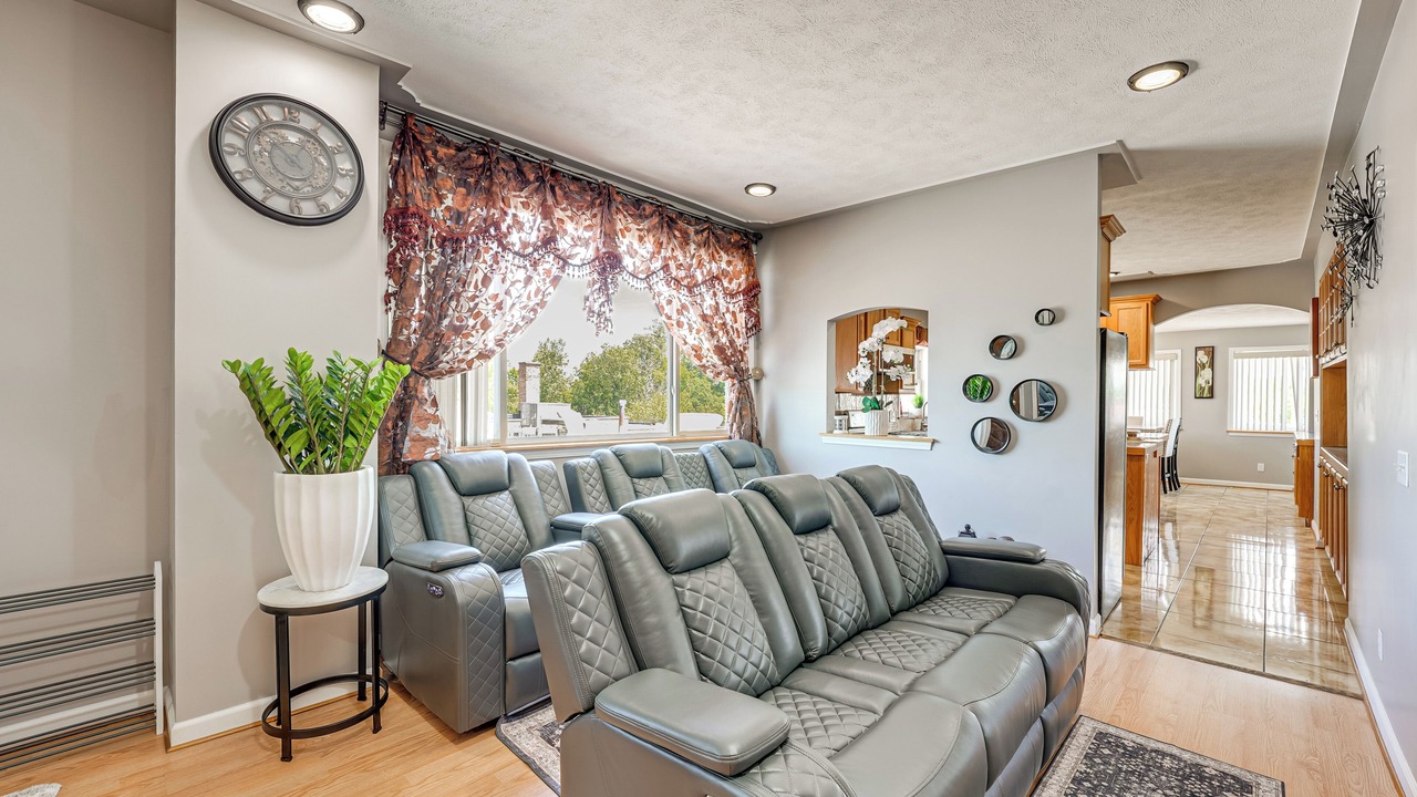 Photo of Livingroom in Comstock Park