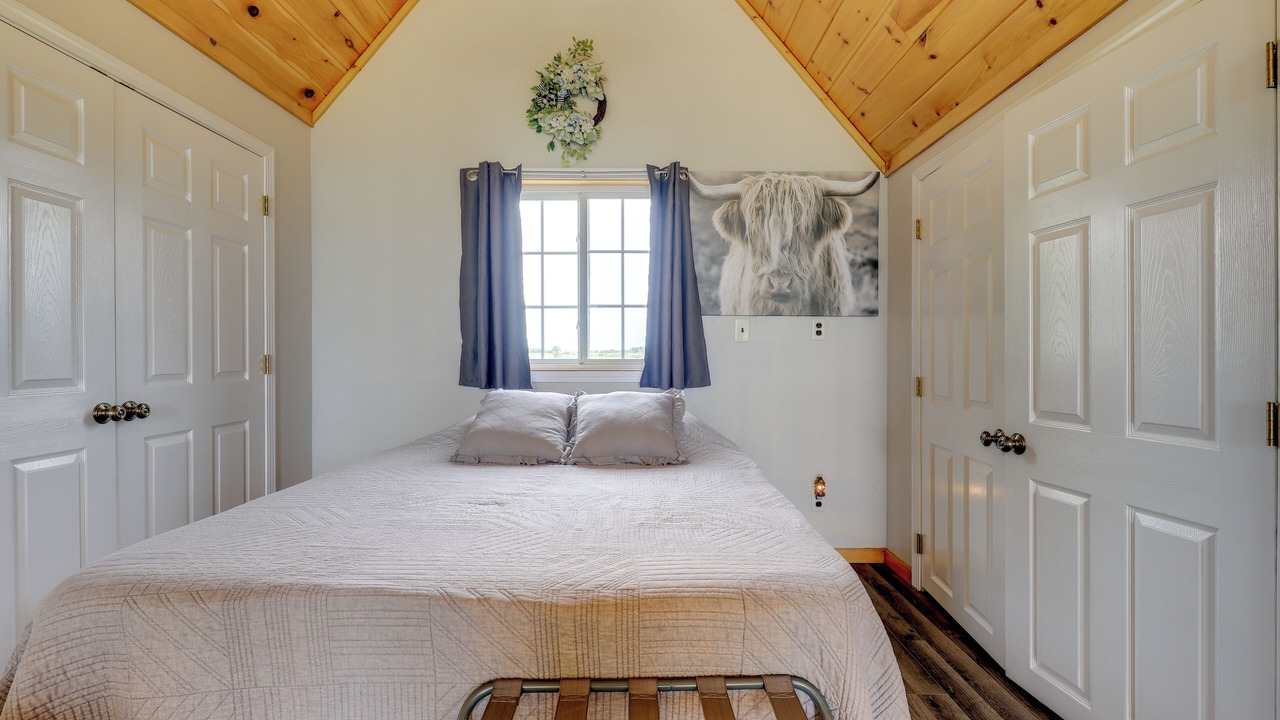 Photo of Bedroom in Fairport