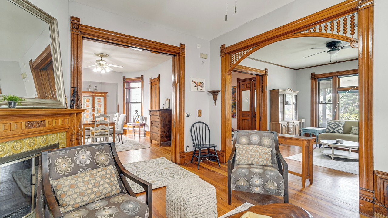Photo of Livingroom in Southeast Omaha