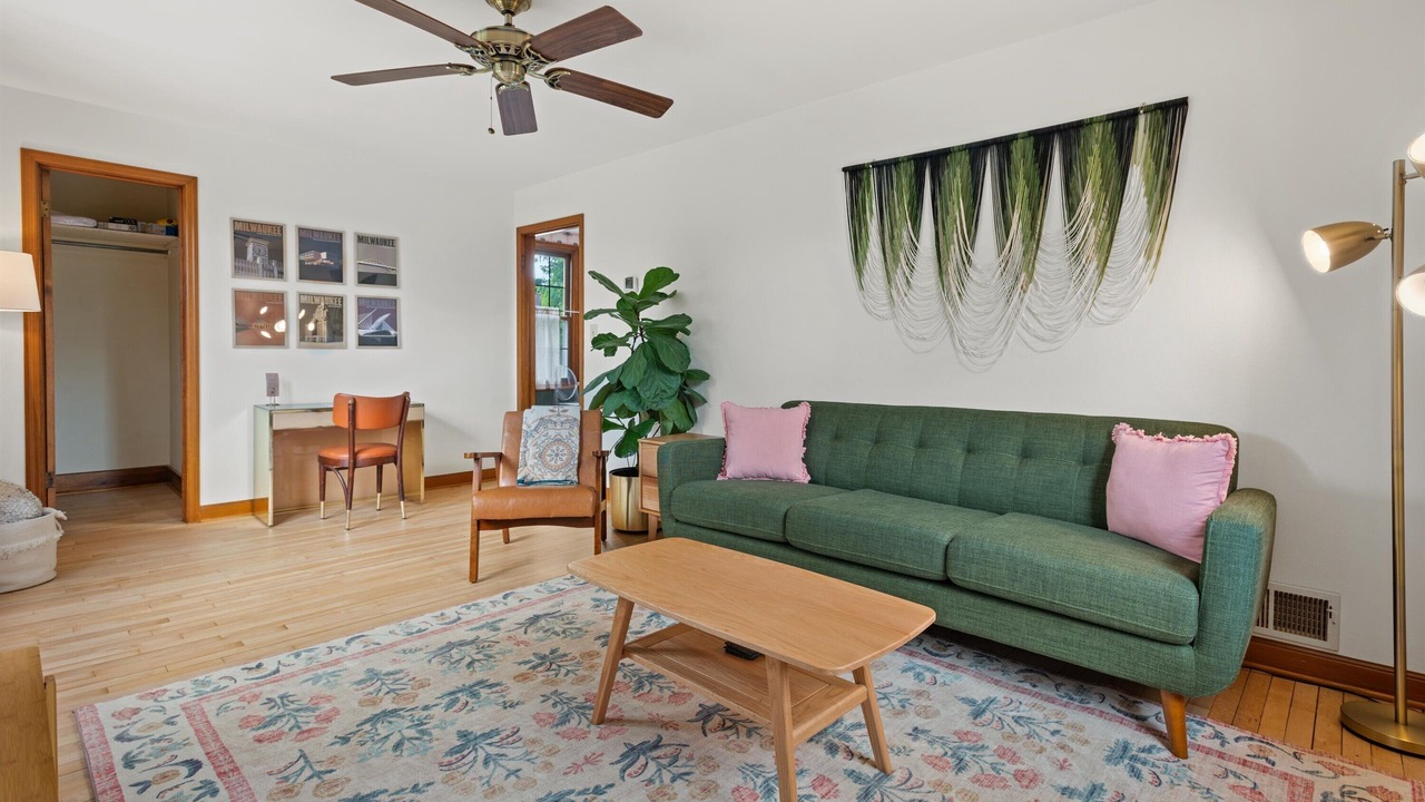 Photo of Livingroom in Wauwatosa