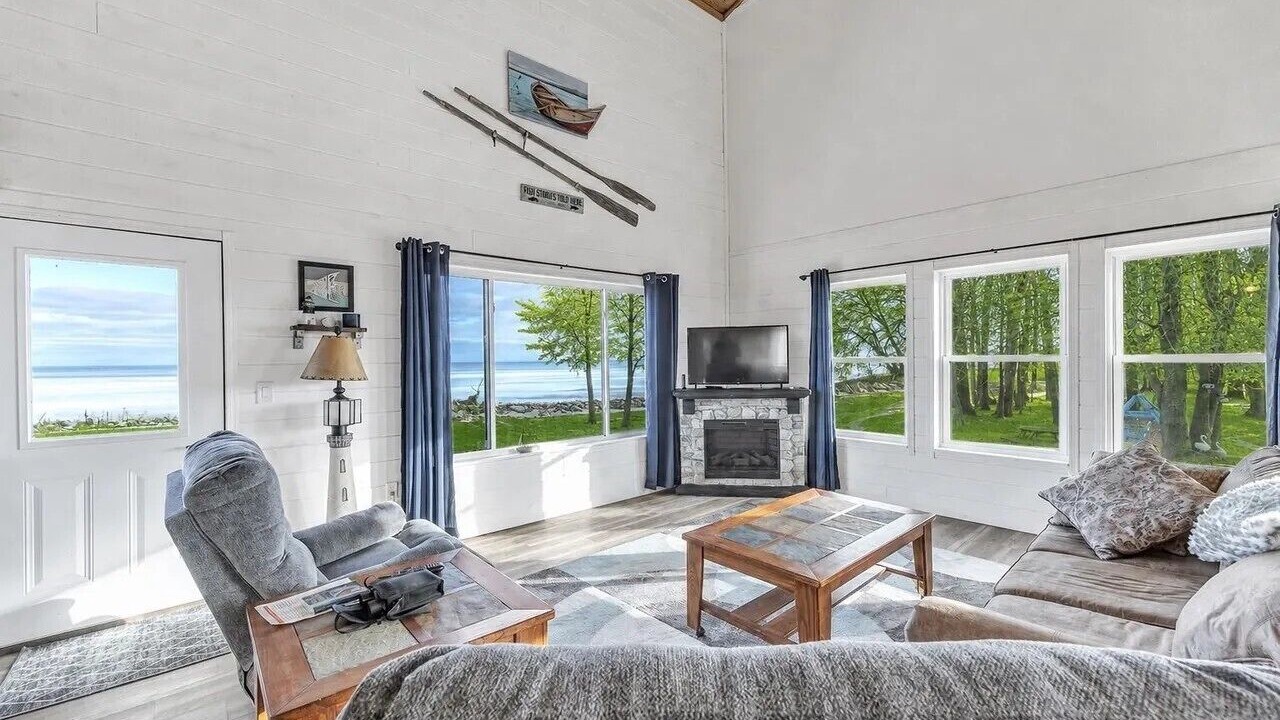 Photo of Livingroom in Oconto