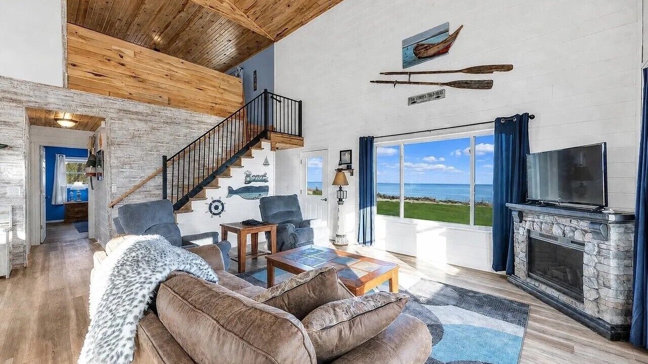Photo of Livingroom in Oconto