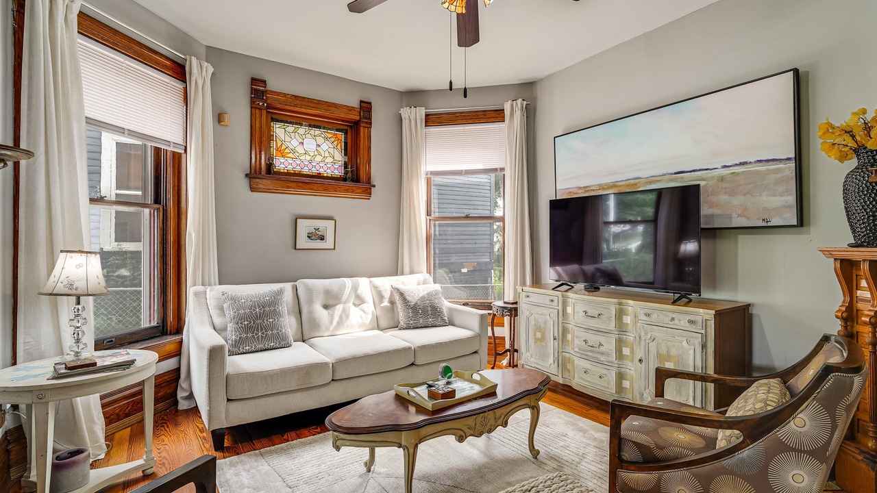 Photo of Livingroom in Downtown Omaha