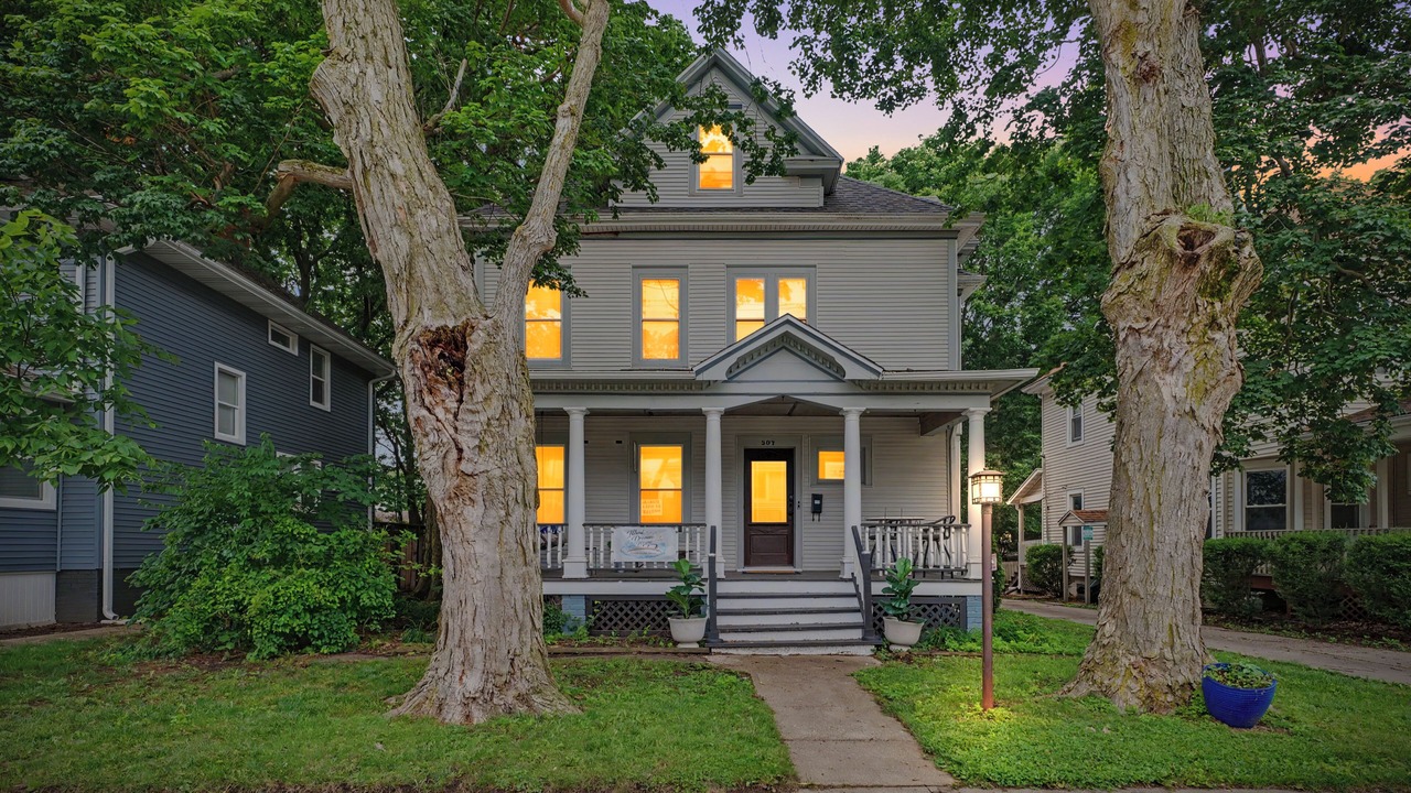 Photo of Outdoor in Champaign