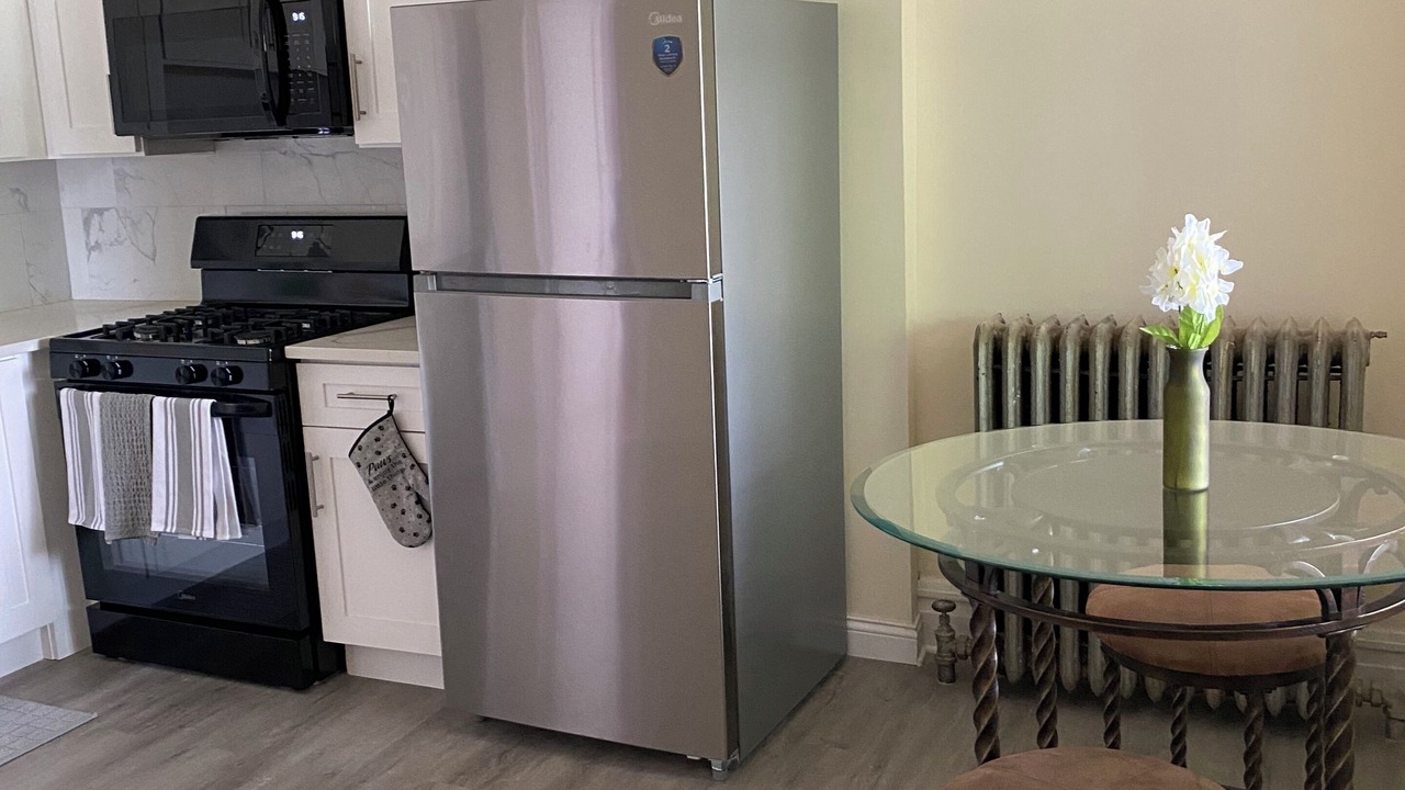Photo of Kitchen in Greater Grand Crossing