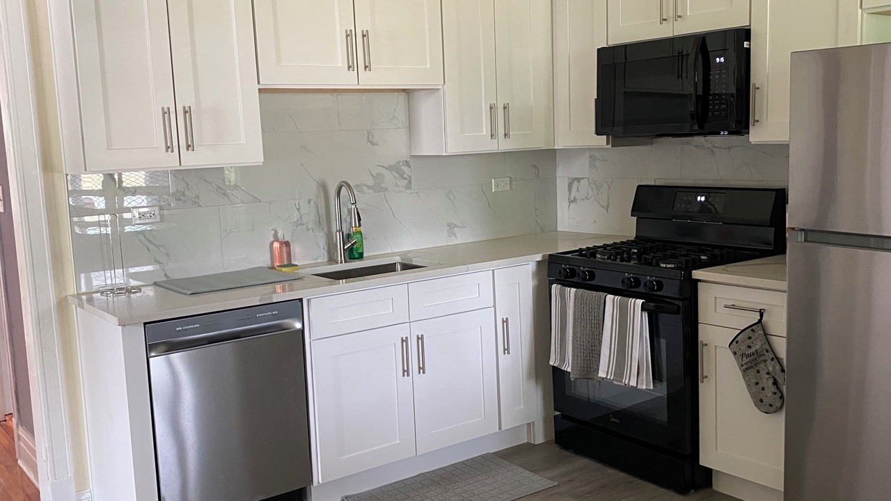 Photo of Kitchen in Greater Grand Crossing