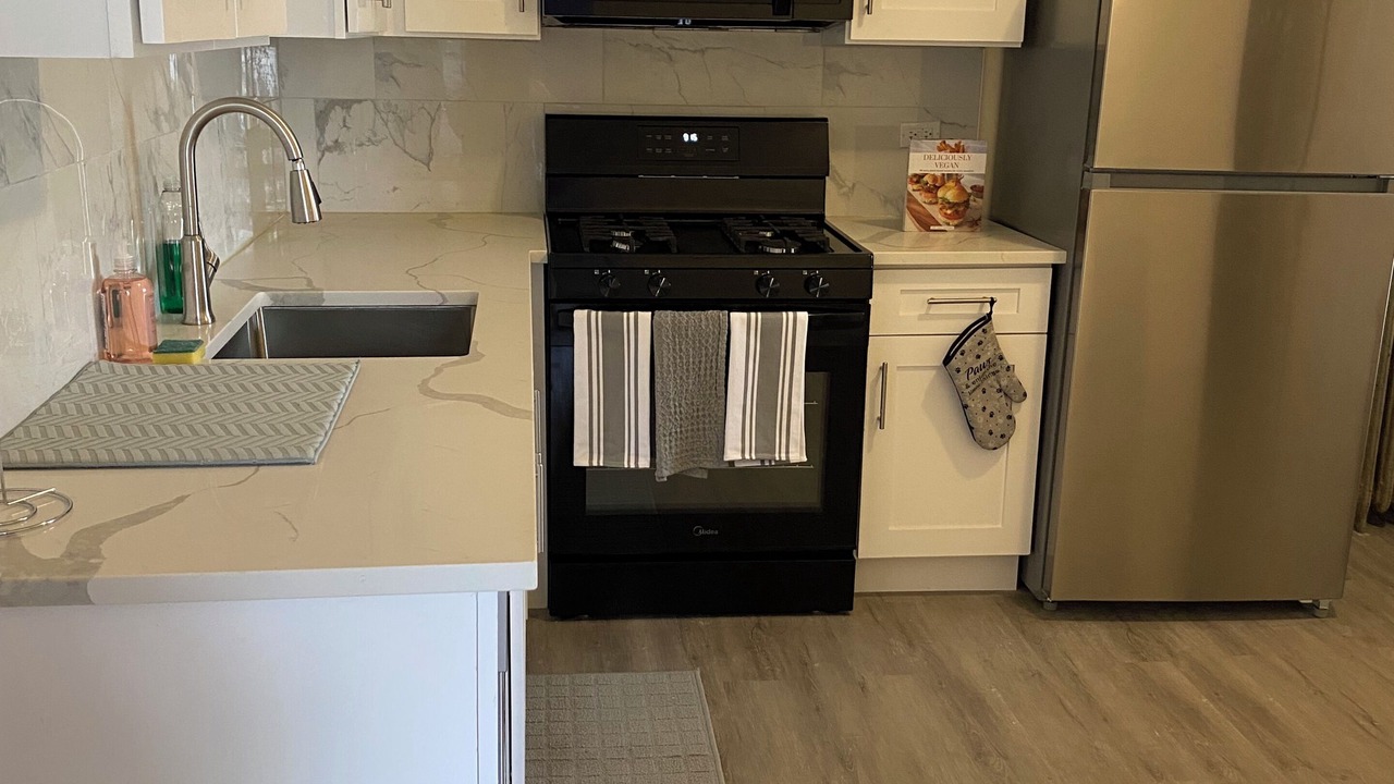 Photo of Kitchen in Greater Grand Crossing