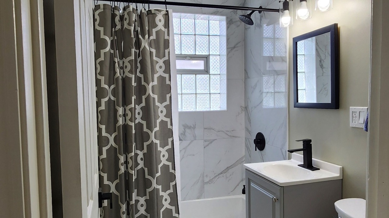 Photo of Bathroom in Clearing