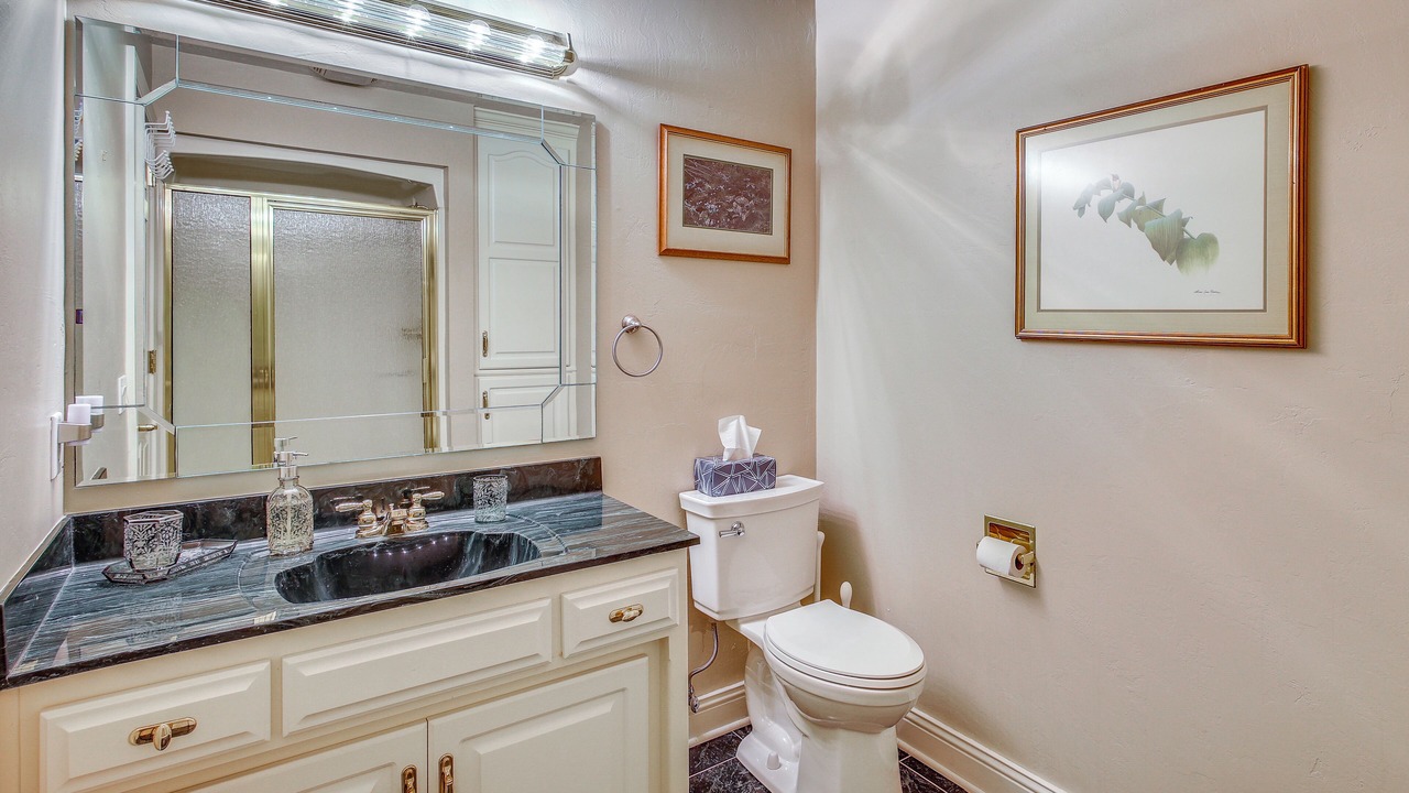 Photo of Bathroom in Kewaunee County