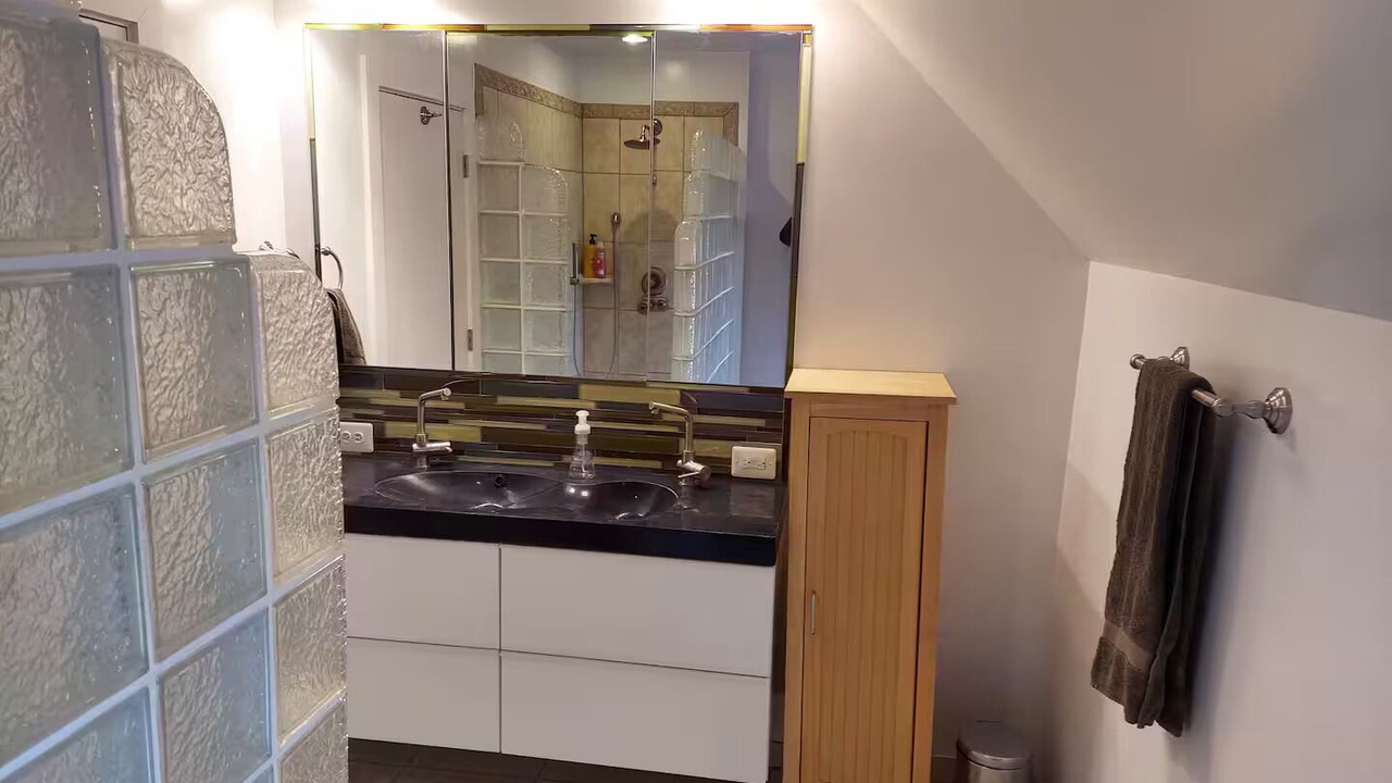 Photo of Bathroom in Hyde Park
