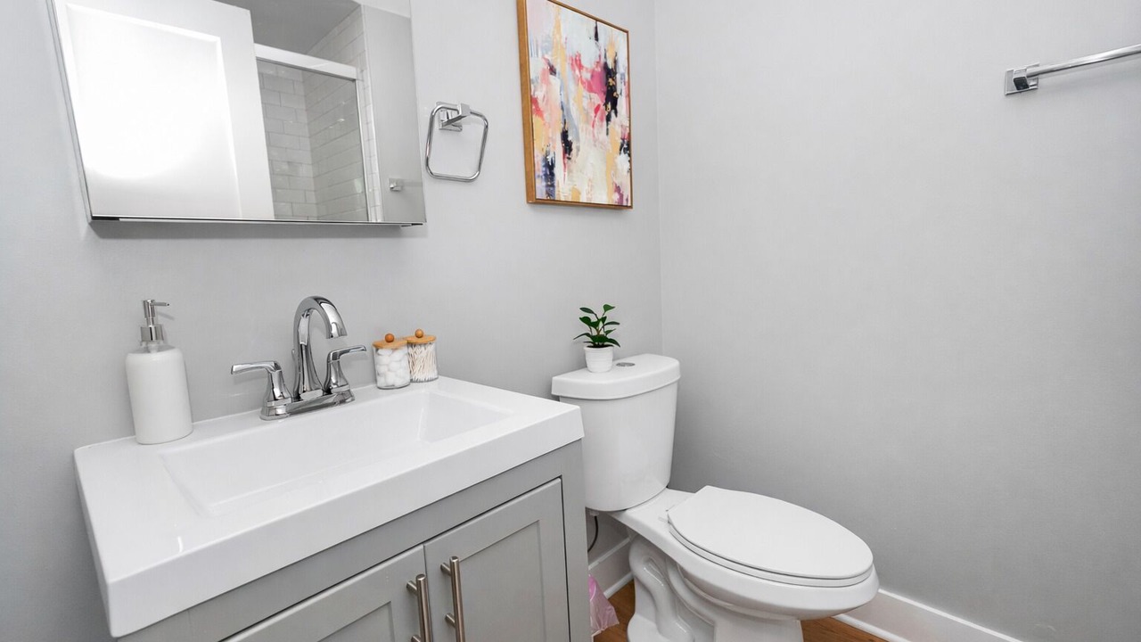 Photo of Bathroom in Edgewater