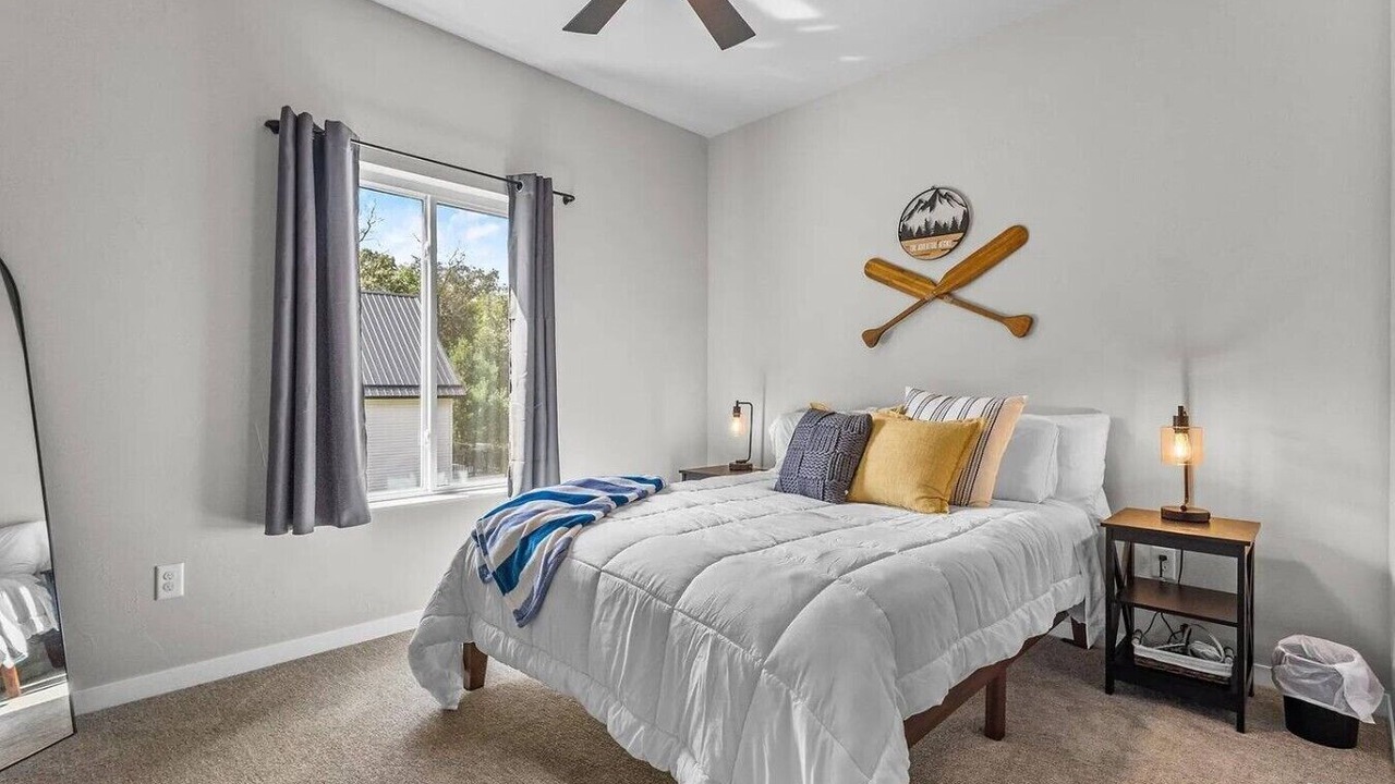 Photo of Bedroom in Pine River